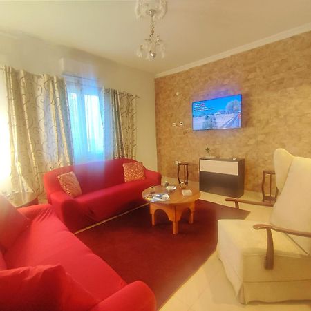 Precious Apartment Corinth 外观 照片